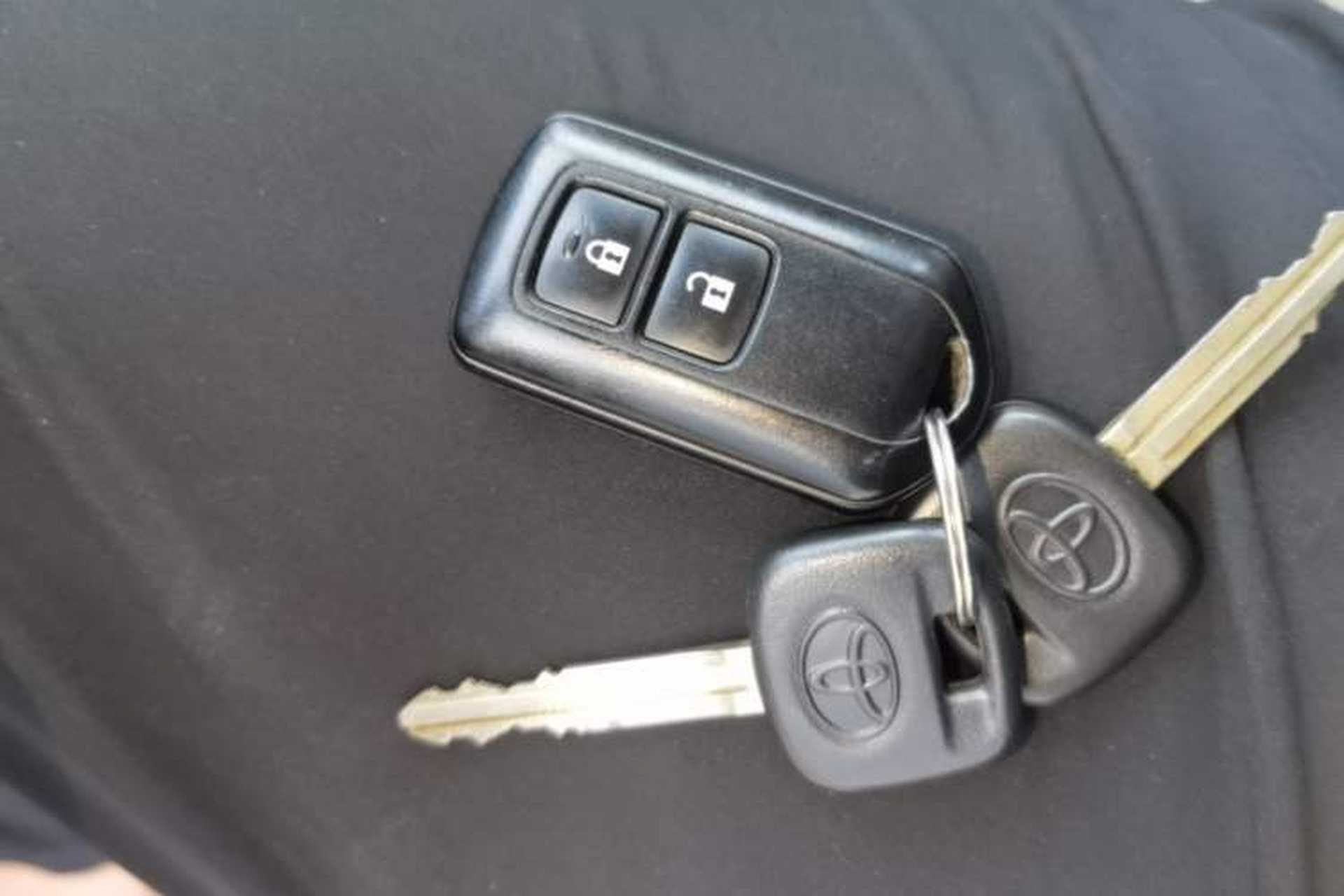 Used Toyota Vios 2014 1.5L Manual ZhiZhen Edition Vehicle Key