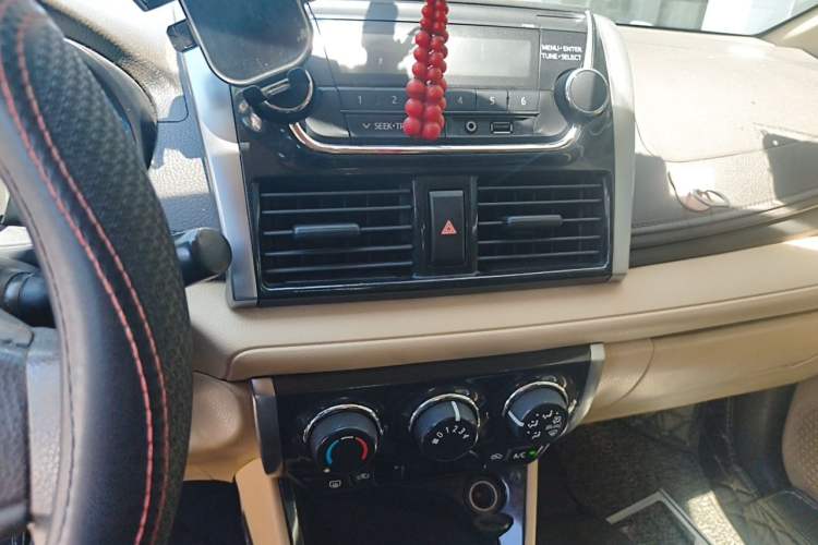Used Toyota Vios 2014 1.5L Automatic ZhiZhen Edition Audio And AC Panel