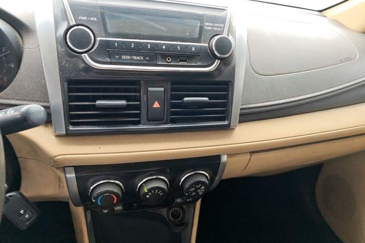 Used Toyota Vios 2014 1.3L Manual Xiang Edition Audio And AC Panel