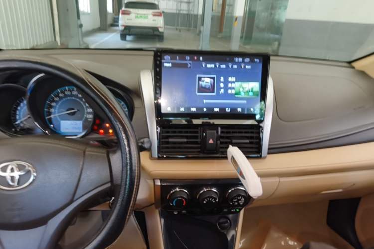 Used Toyota Vios 2014 1.5L Manual ZhiZhen Edition Audio And AC Panel