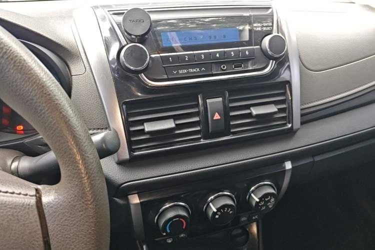 Used Toyota Vios 2014 1.5L Manual ZhiZhen Edition Audio And AC Panel