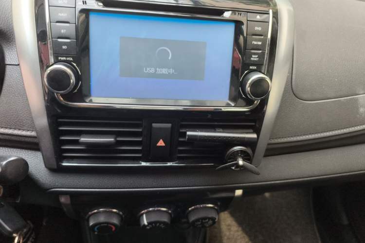Used Toyota Vios 2014 1.3L Manual Value Edition Audio And AC Panel