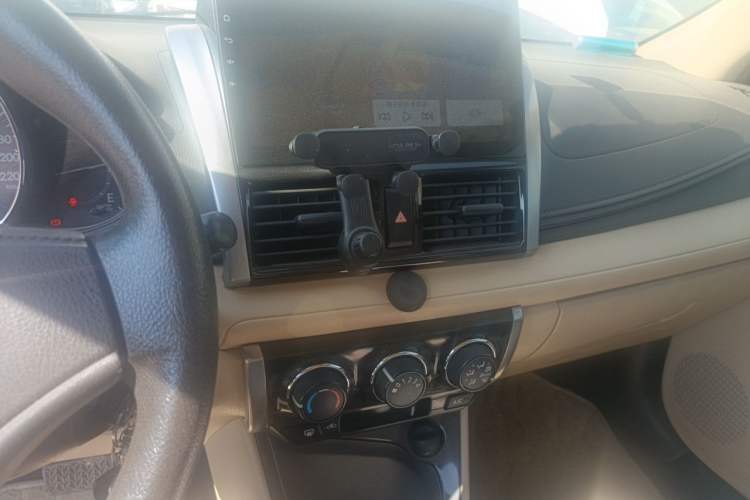 Used Toyota Vios 2014 1.5L Automatic ZhiZhen Edition Audio And AC Panel