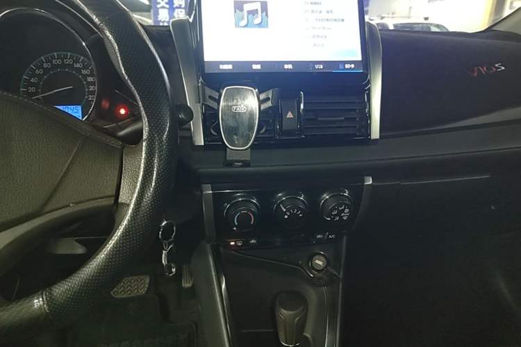Used Toyota Vios 2014 1.5L Automatic ZhiZhen Edition Audio And AC Panel