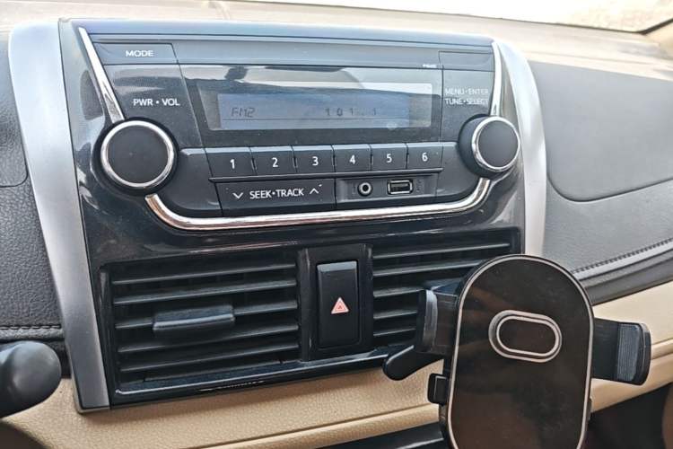 Used Toyota Vios 2014 1.5L Manual ZhiZhen Edition Audio And AC Panel