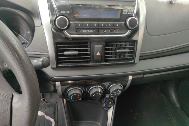 Used Toyota Vios 2014 1.3L Manual Xiang Edition Audio And AC Panel