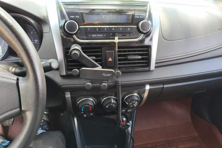 Used Toyota Vios 2014 1.5L Manual ZhiZhen Edition Audio And AC Panel