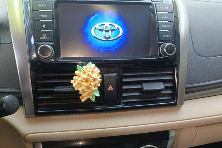 Used Toyota Vios 2014 1.5L Automatic ZhiShang Edition Audio And AC Panel