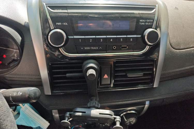 Used Toyota Vios 2014 1.3L Manual Value Edition Audio And AC Panel