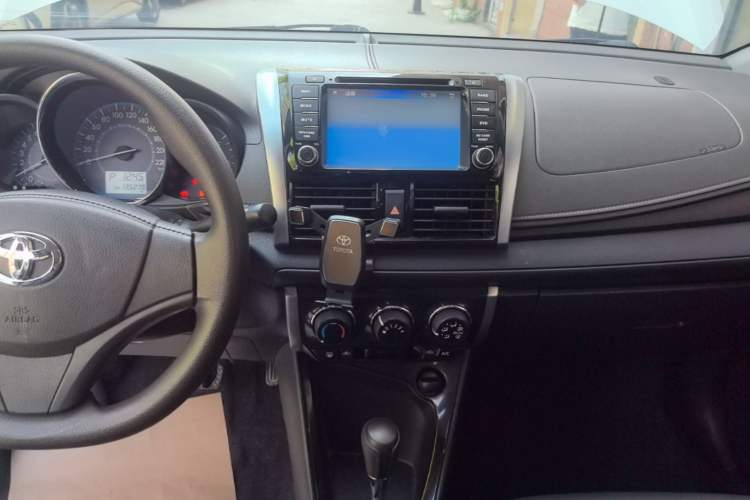 Used Toyota Vios 2014 1.5L Automatic ZhiZhen Edition Audio And AC Panel