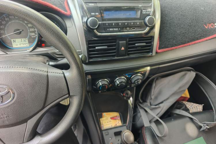 Used Toyota Vios 2014 1.5L Automatic ZhiZhen Edition Audio And AC Panel