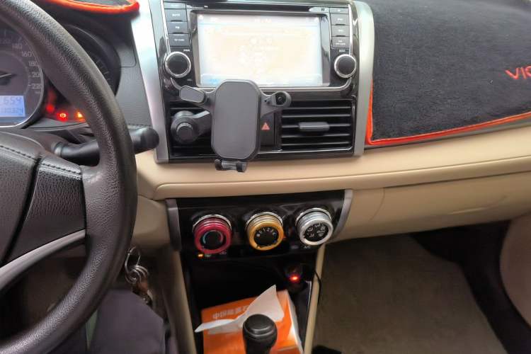 Used Toyota Vios 2014 1.5L Automatic ZhiShang Edition Audio And AC Panel