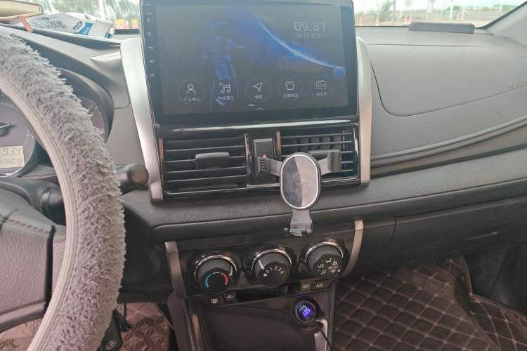 Used Toyota Vios 2014 1.5L Manual ZhiZhen Edition Audio And AC Panel