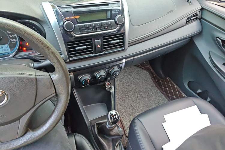 Used Toyota Vios 2014 1.3L Manual Xiang Edition Audio And AC Panel