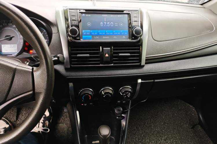 Used Toyota Vios 2014 1.5L Automatic ZhiZhen Edition Audio And AC Panel