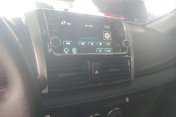 Used Toyota Vios 2014 1.5L Automatic ZhiZhen Edition Audio And AC Panel