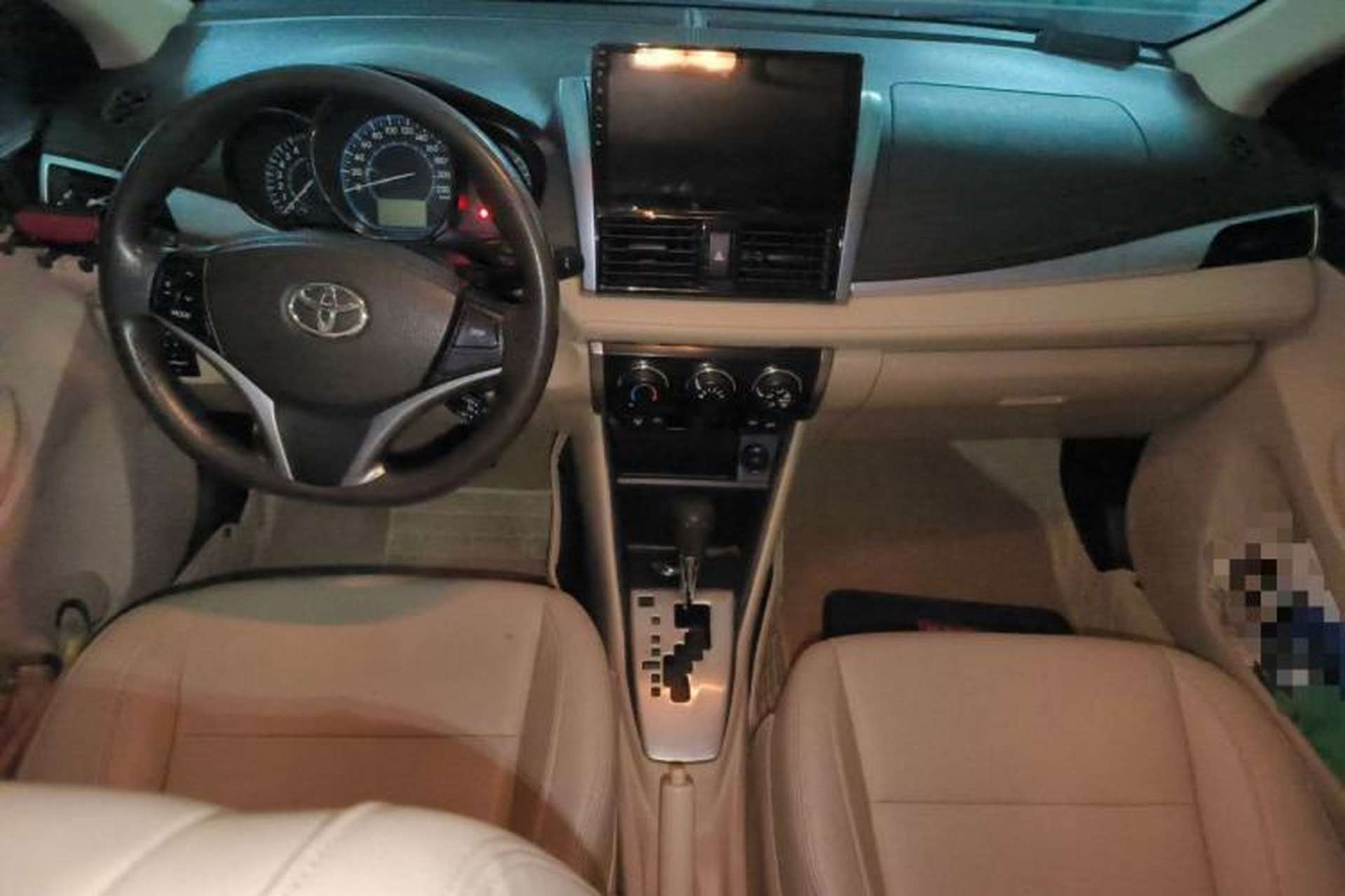 Used Toyota Vios 2014 1.5L Automatic ZhiZhen Edition Center Console