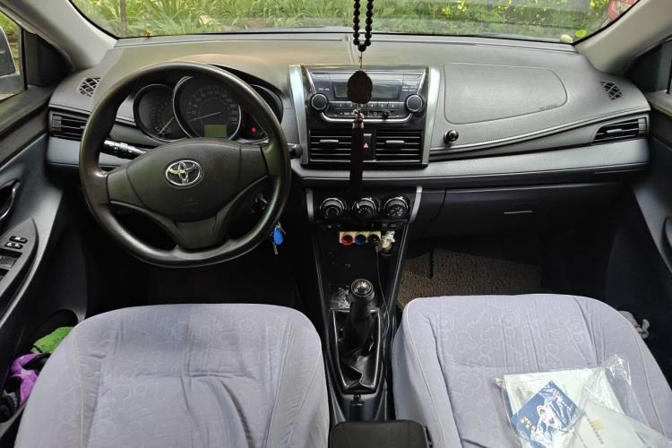 Used Toyota Vios 2014 1.3L Manual Xiang Edition Center Console