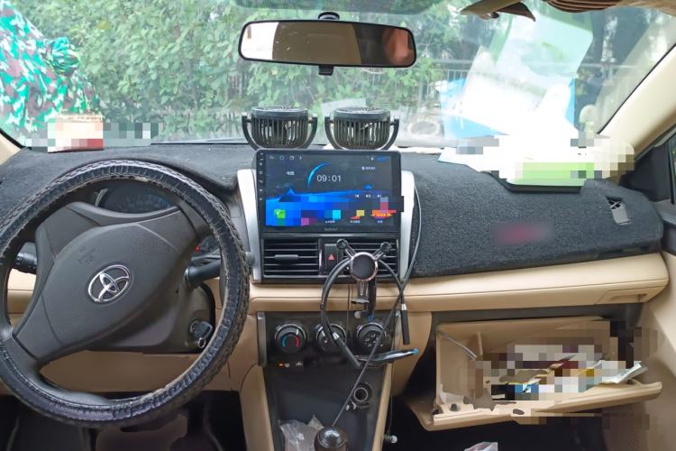 Used Toyota Vios 2014 1.3L Manual Value Edition Center Console
