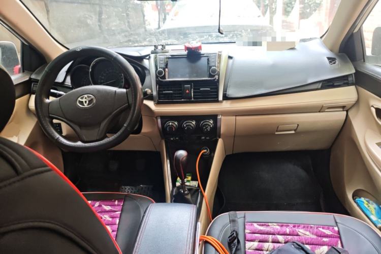 Used Toyota Vios 2014 1.5L Manual ZhiZhen Edition Center Console