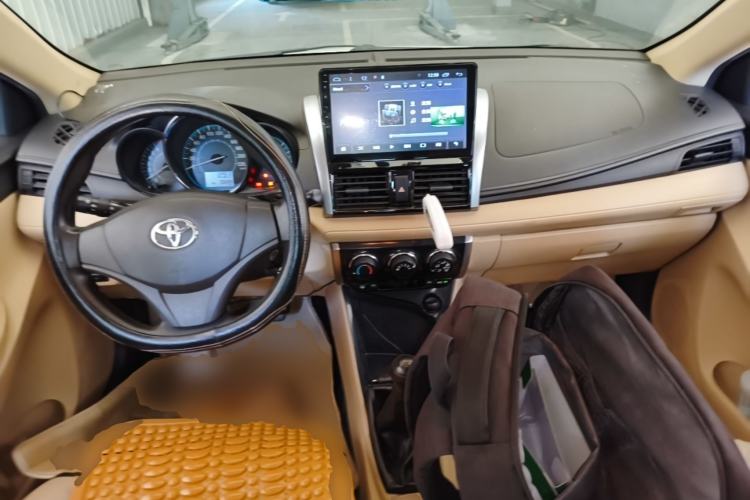 Used Toyota Vios 2014 1.5L Manual ZhiZhen Edition Center Console