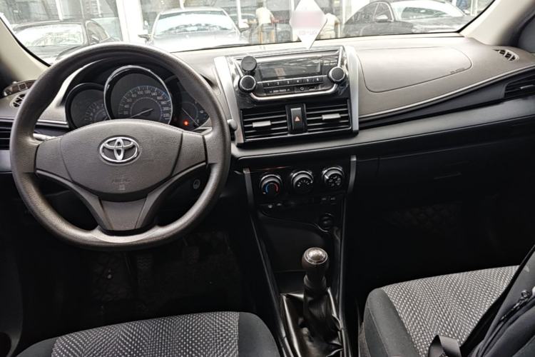 Used Toyota Vios 2014 1.5L Manual ZhiZhen Edition Center Console
