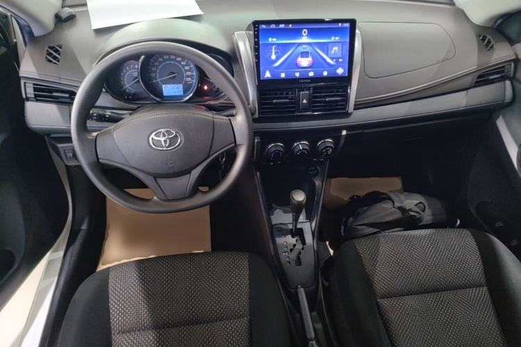 Used Toyota Vios 2014 1.5L Automatic ZhiZhen Edition Center Console