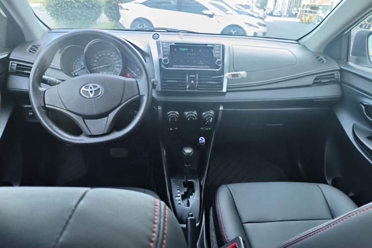 Used Toyota Vios 2014 1.5L Automatic ZhiZhen Edition Center Console