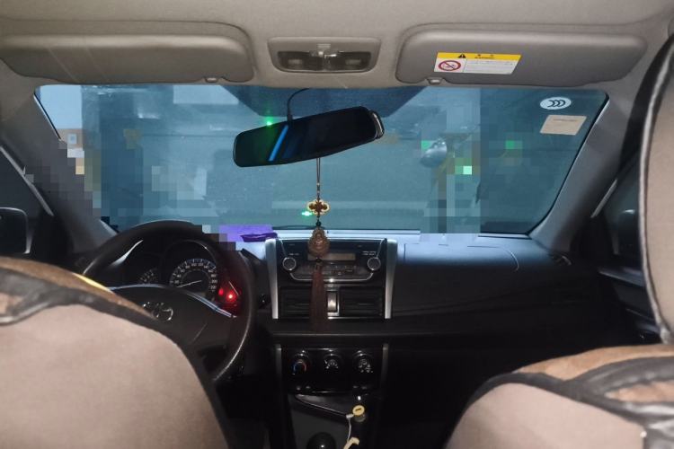 Used Toyota Vios 2014 1.5L Manual ZhiZhen Edition Center Console