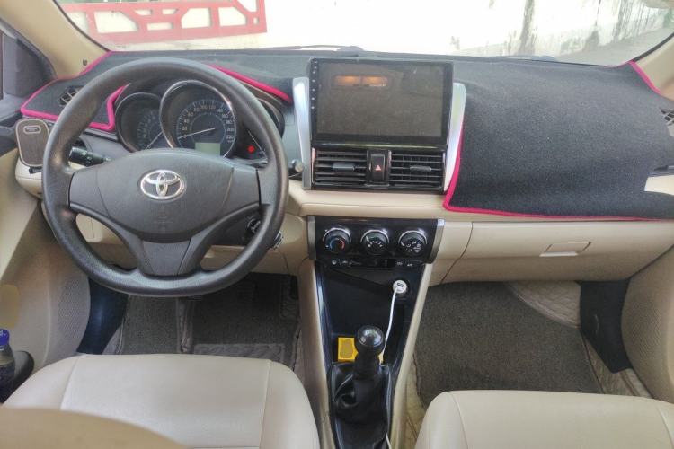 Used Toyota Vios 2014 1.3L Manual Value Edition Center Console