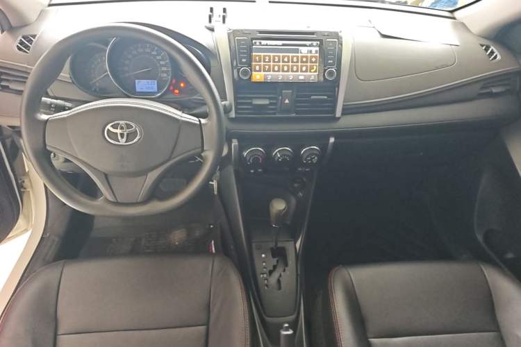 Used Toyota Vios 2014 1.5L Automatic ZhiZhen Edition Center Console