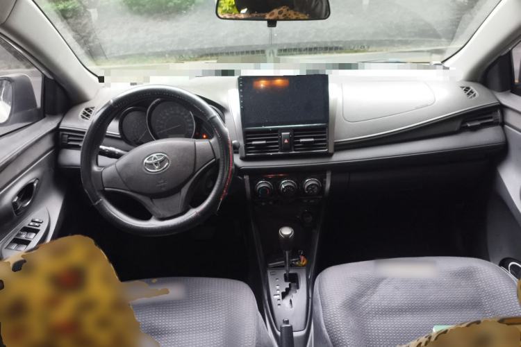 Used Toyota Vios 2014 1.5L Automatic ZhiZhen Edition Center Console
