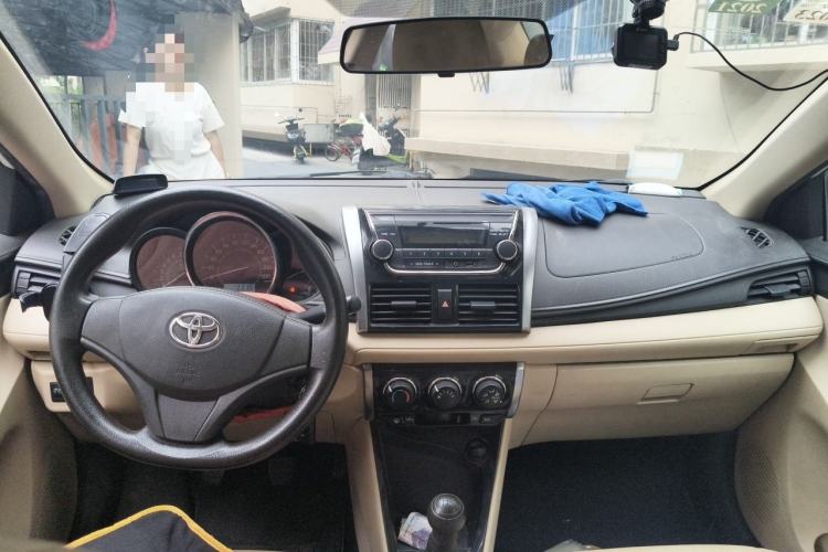 Used Toyota Vios 2014 1.3L Manual Xiang Edition Center Console