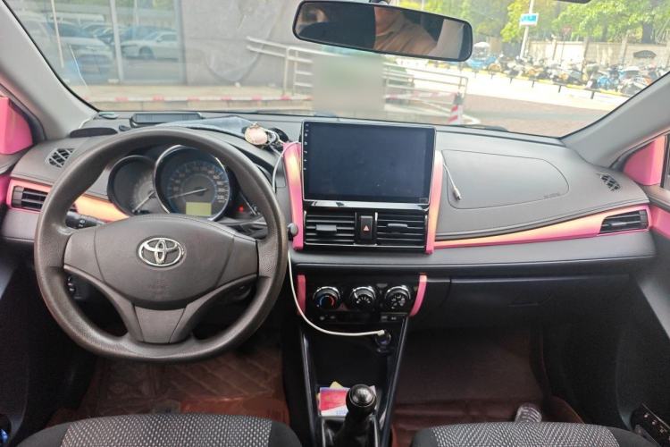 Used Toyota Vios 2014 1.5L Manual ZhiZhen Edition Center Console