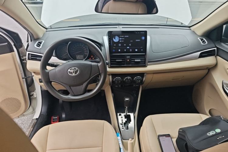 Used Toyota Vios 2014 1.5L Automatic ZhiZhen Edition Center Console