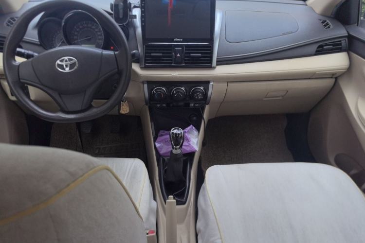 Used Toyota Vios 2014 1.5L Manual ZhiZhen Edition Center Console