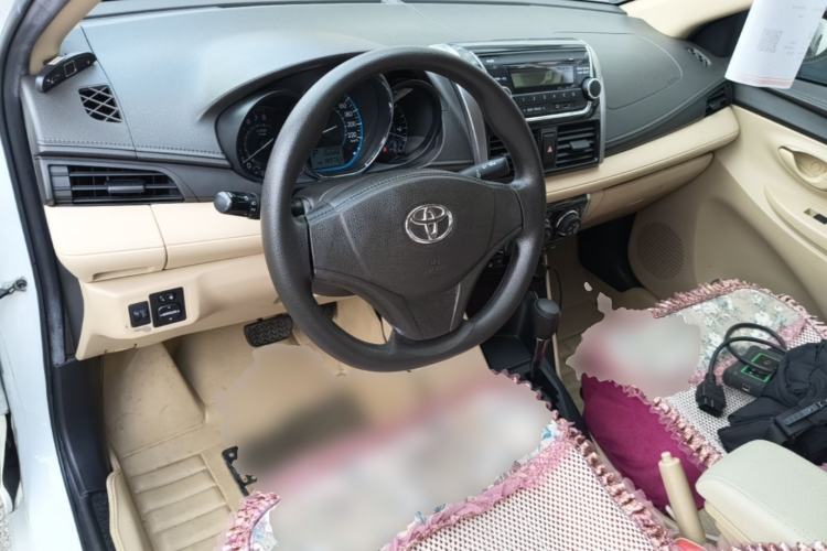 Used Toyota Vios 2014 1.5L Automatic ZhiZhen Edition Center Console