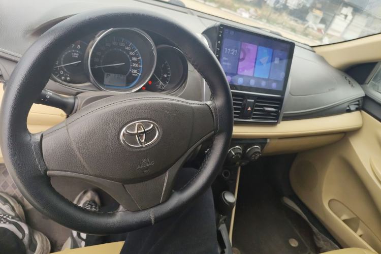 Used Toyota Vios 2014 1.5L Automatic ZhiZhen Edition Center Console