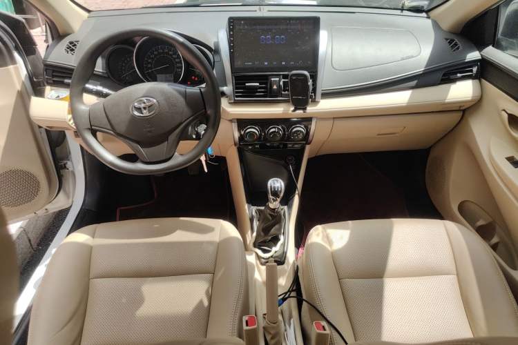 Used Toyota Vios 2014 1.5L Manual ZhiZhen Edition Center Console