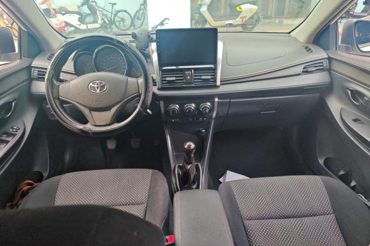Used Toyota Vios 2014 1.5L Manual ZhiZhen Edition Center Console