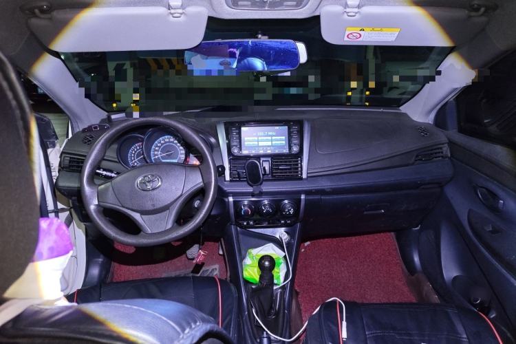Used Toyota Vios 2014 1.5L Manual ZhiZhen Edition Center Console