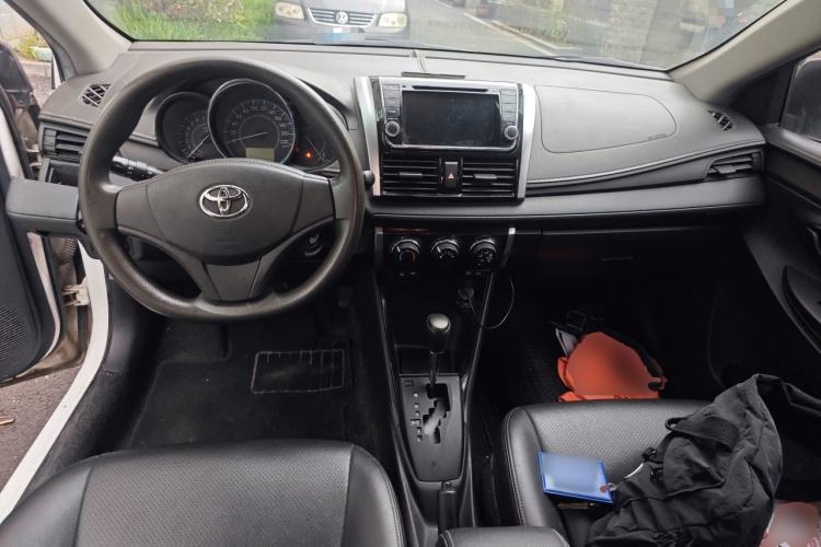 Used Toyota Vios 2014 1.5L Automatic ZhiZhen Edition Center Console