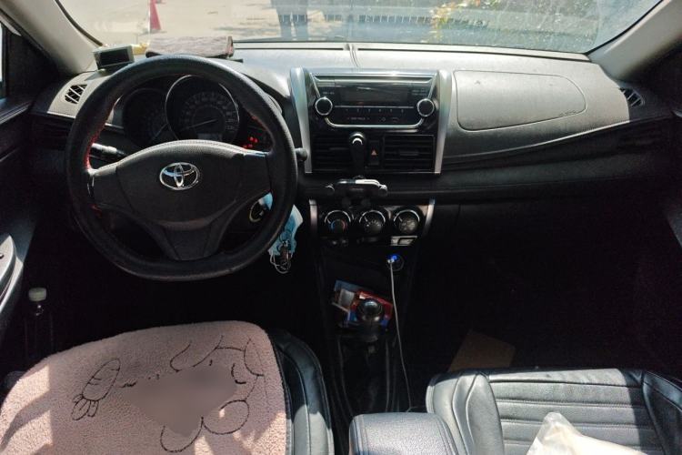 Used Toyota Vios 2014 1.3L Manual Value Edition Center Console