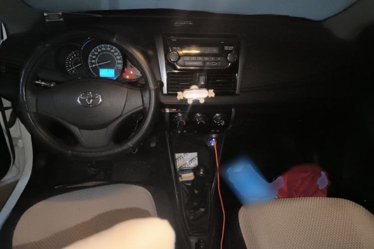Used Toyota Vios 2014 1.5L Manual ZhiZhen Edition Center Console