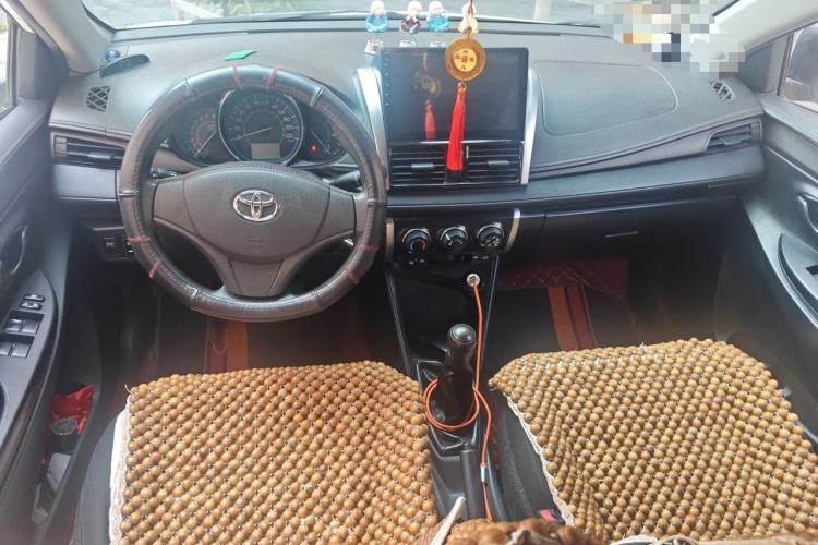 Used Toyota Vios 2014 1.3L Manual Value Edition Center Console