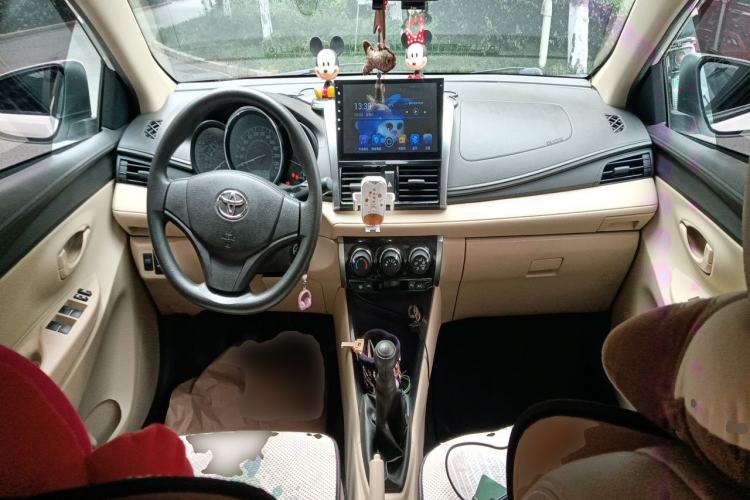 Used Toyota Vios 2014 1.3L Manual Value Edition Center Console