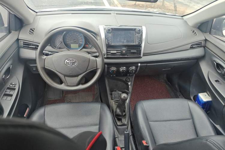 Used Toyota Vios 2014 1.3L Manual Xiang Edition Center Console