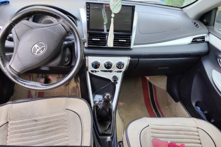 Used Toyota Vios 2014 1.5L Manual ZhiZhen Edition Center Console