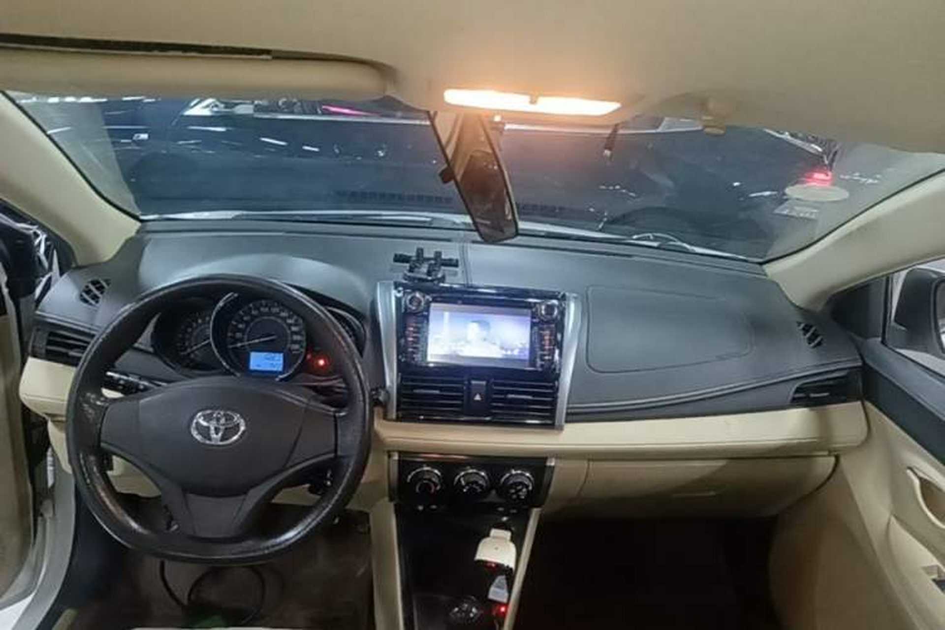 Used Toyota Vios 2014 1.3L Manual Xiang Edition Center Console