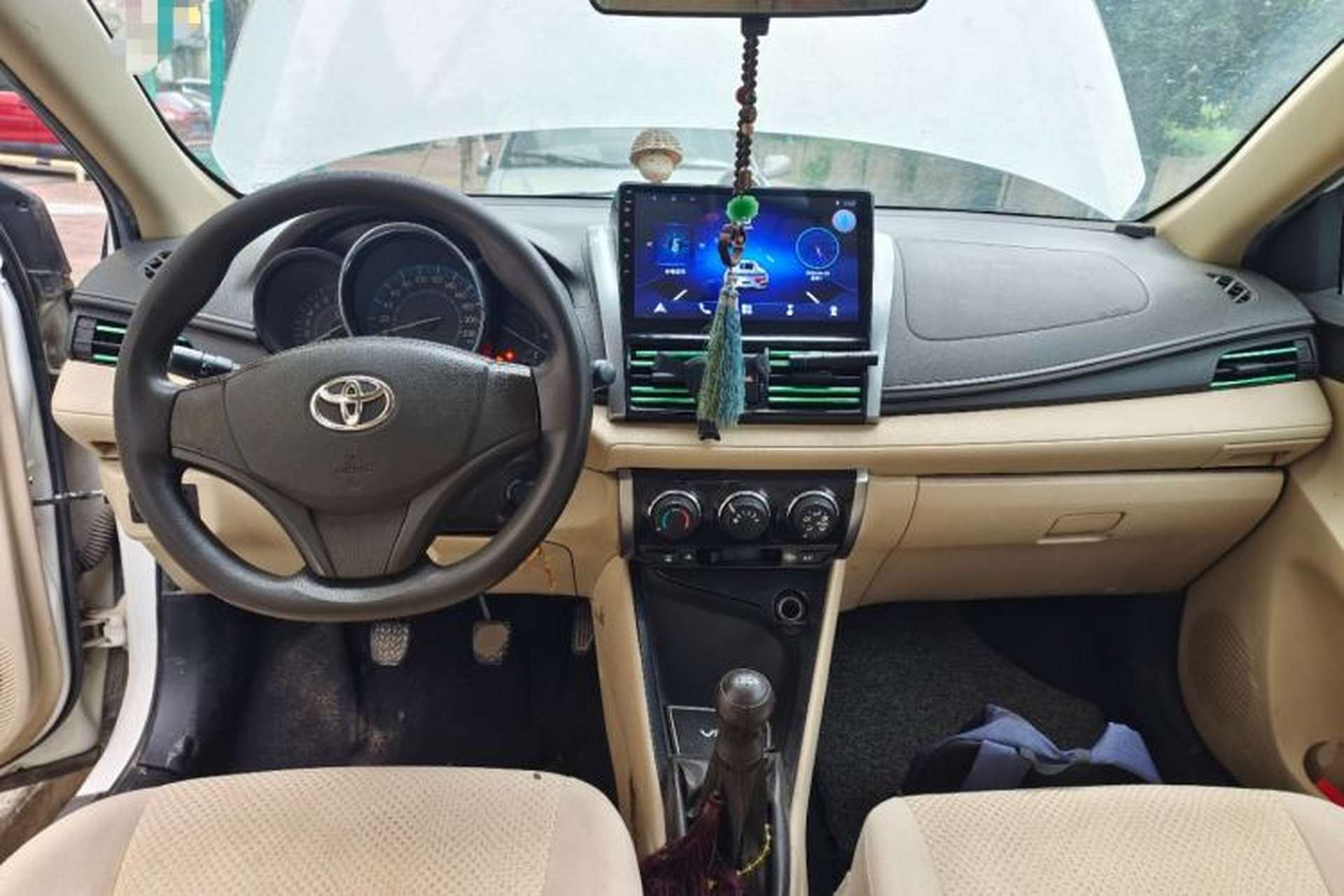 Used Toyota Vios 2014 1.5L Manual ZhiZhen Edition Center Console